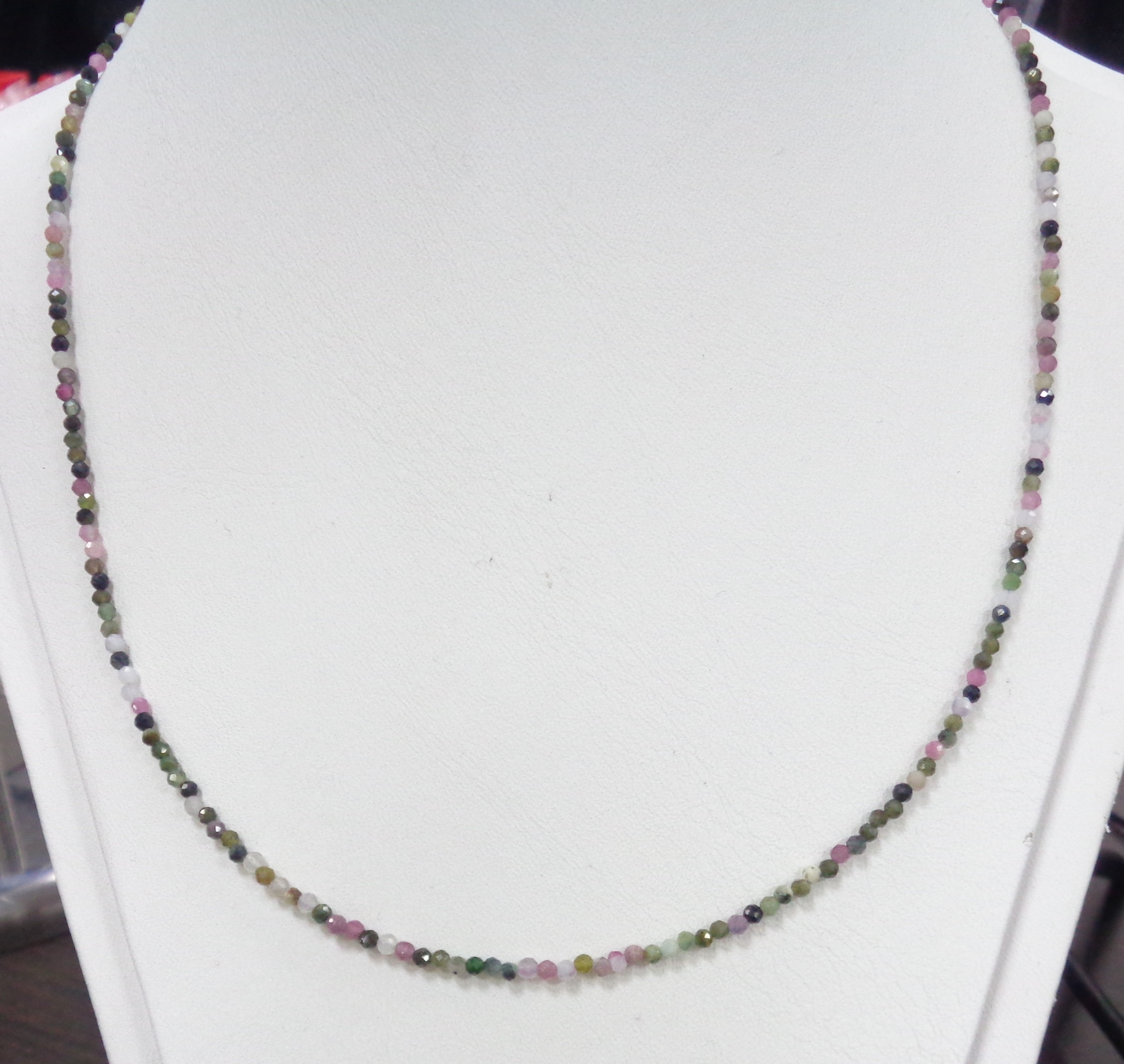 Бусы из цветного турмалина